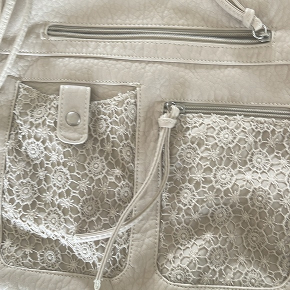 Boho Crossbody Purse 🌺 - Picture 4 of 7